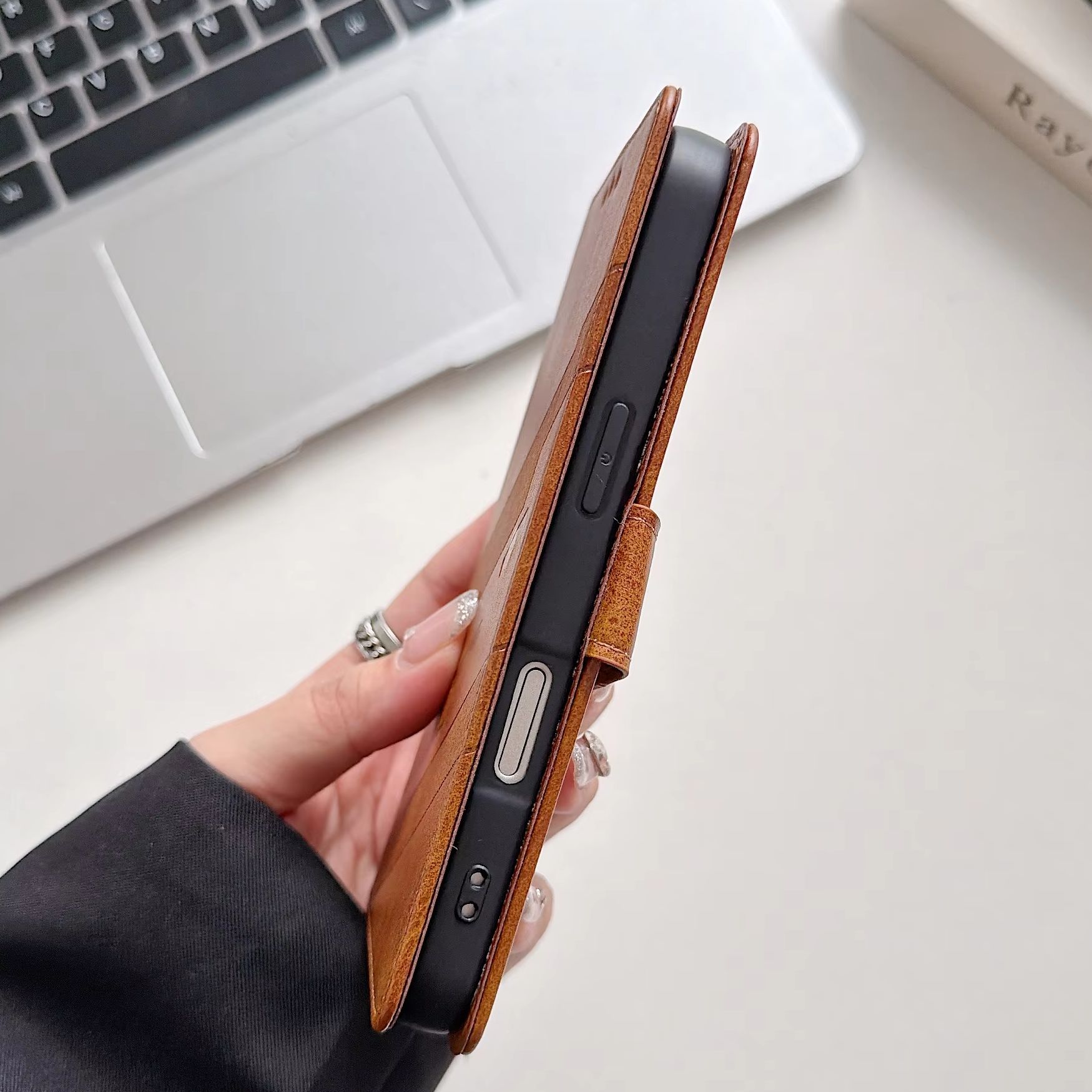 아이폰 17 E 16 15 14 13 12 11 Pro - Phone Cases With Wallet 리뷰 및 가격